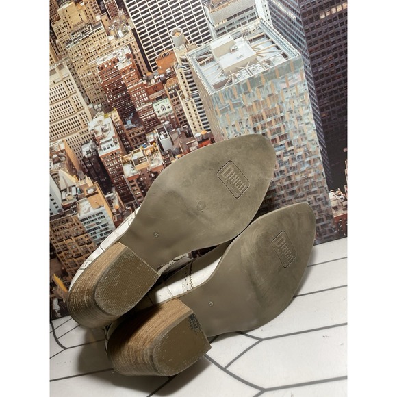 Dingo Gummy Bear Snip Toe Womens Off White Leather Casual Ankle Boots 11 M - Picture 5 of 15